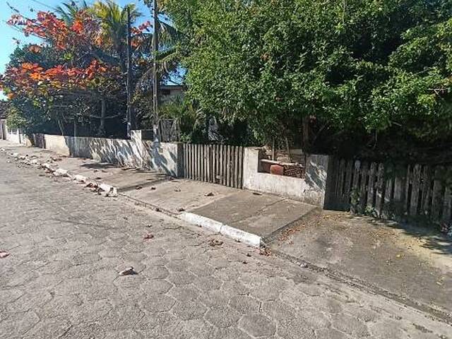 #490 - Casa para Venda em Ilha Comprida - SP